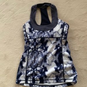 Lulu lemon top